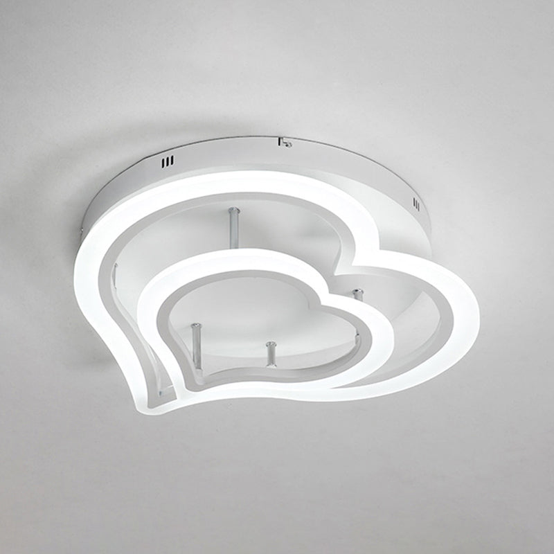 Romantic Heart Ceiling Light In Acrylic White Finish - Ideal For Child Bedroom / 19.5