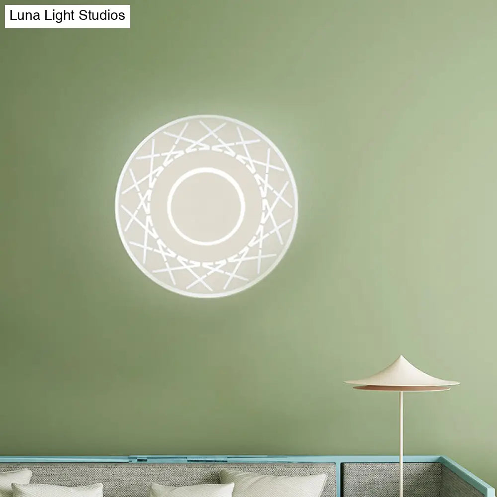 Contemporary Acrylic Disk Wall Light: Black/White Led Sconce Fixture For Living Room - Warm/White