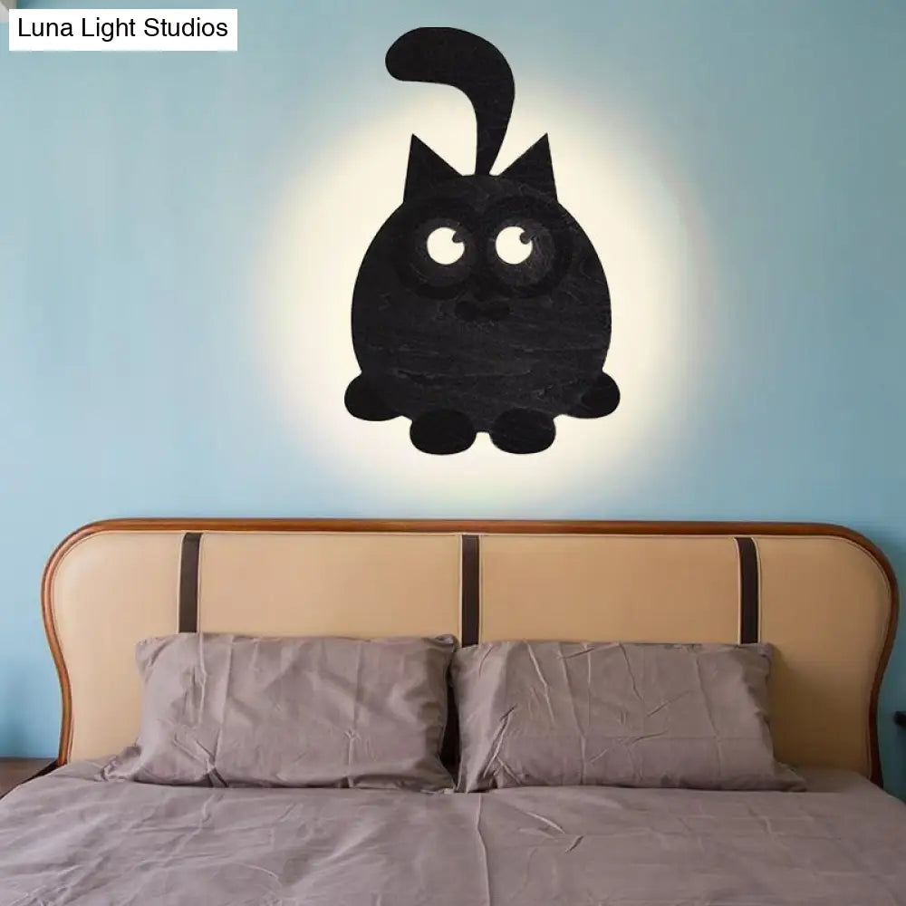 Cute Wooden Led Wall Light For Kids Bedroom - Circular Kitten Sconce Animal Lighting