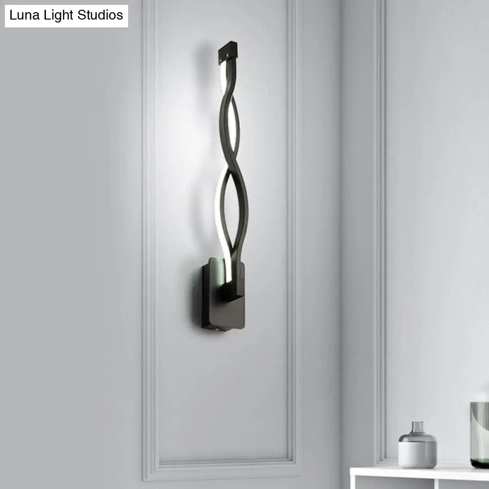 Minimalistic Metal Led Stairway Sconce In Warm/White Light - Black/White