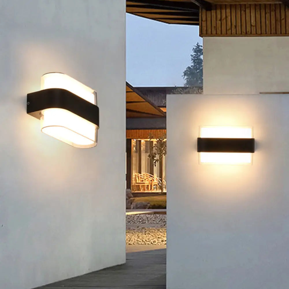 Modern Geometric Acrylic Balcony Wall Light Fixture In Textured Black - Led Sconce Lighting / E
