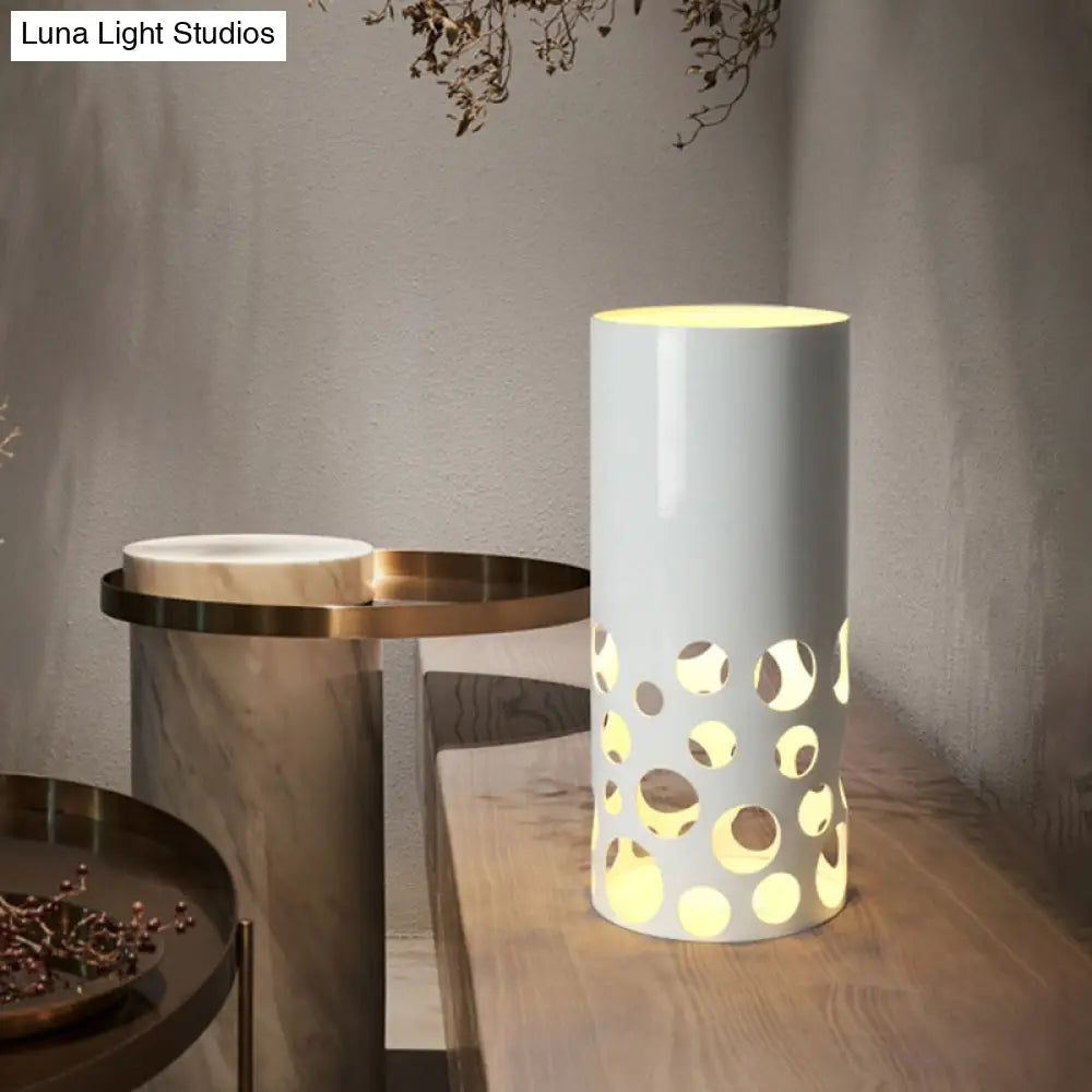 Modern Led Tearoom Table Light - White Finish Desk Lamp With Cylinder Metal Shade