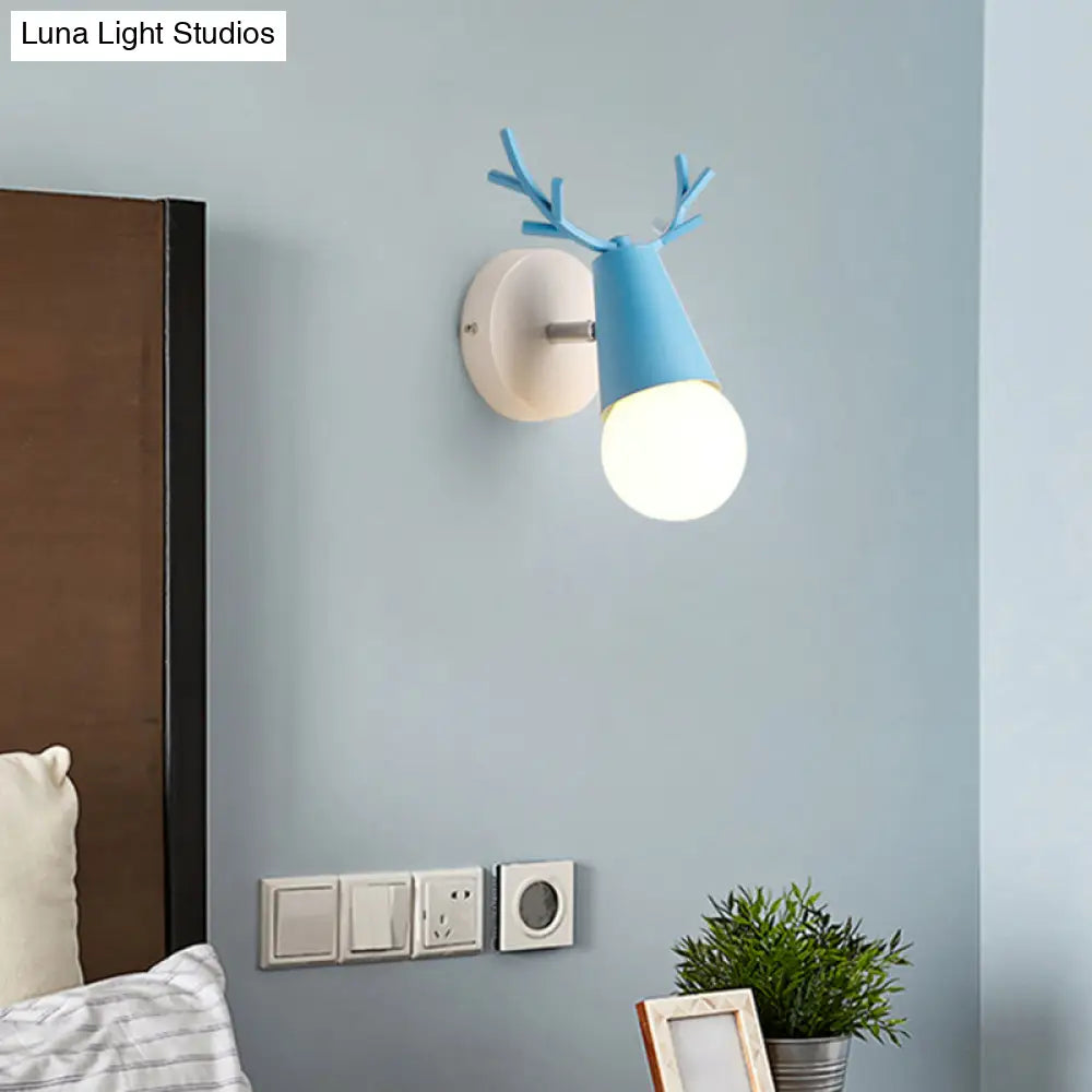 Nordic Metal Adjustable Wall Mount Vanity Light For Bedrooms With Deer Design