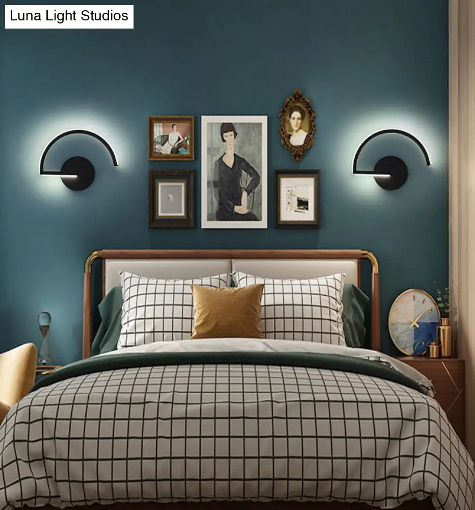 Nordic Style Led Metal Wall Sconce Lamp For Bedroom And Living Room