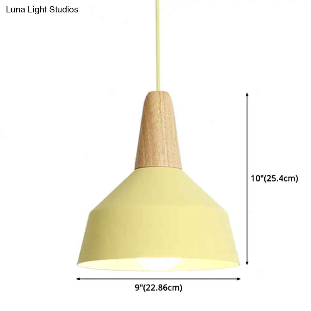 Nordic Style Metal Hanging Pendant Lamp With Wooden Top - Ideal For Restaurants