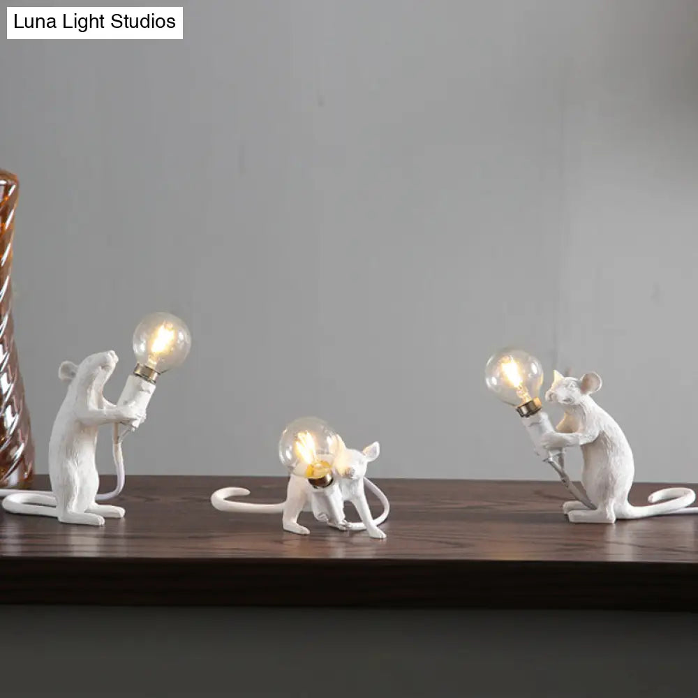 Nordic Style Resin Mouse Table Lamp With White Finish - 1 Head Restaurant Desk Lighting