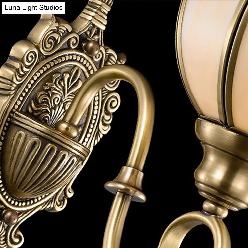Traditional Brass Metal 1/2-Head Flower Sconce Light Fixture For Bedroom