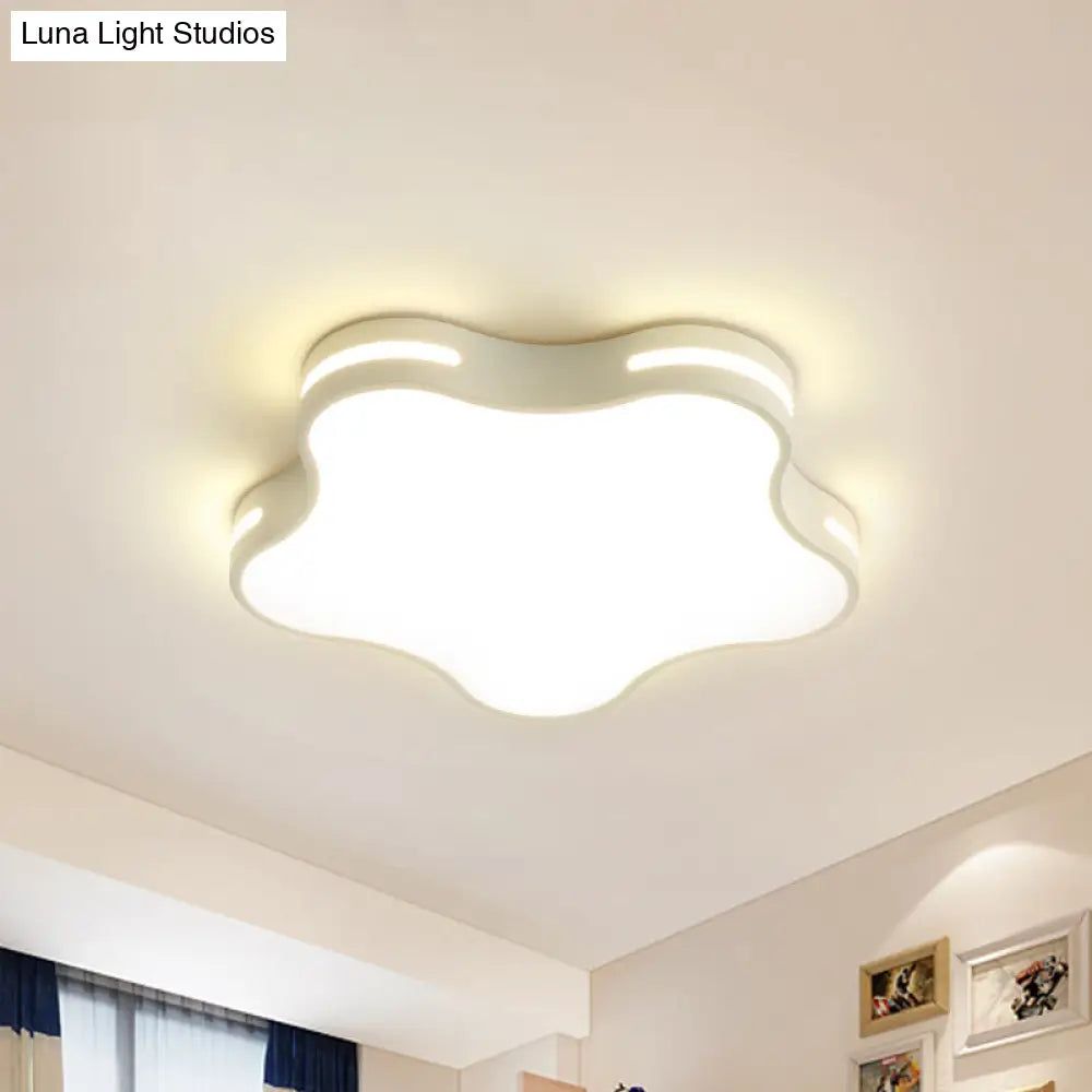 White Acrylic Led Ceiling Flushmount - Minimalist Star Design 19.5’ Wide