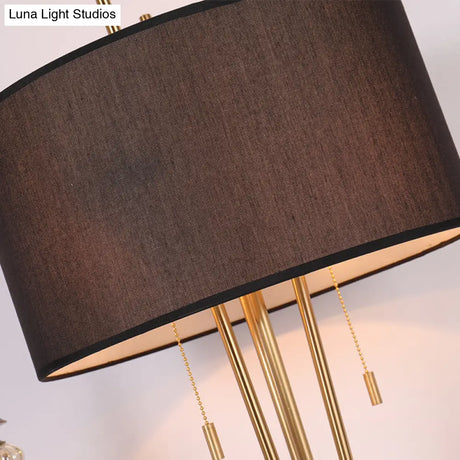 1-Light Traditional Drum Shape Reading Lamp In Black/White/Gold For Bedroom With Pull Chain - Desk