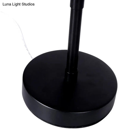 Aluminum Usb Table Lamp - Sunset Glow Led Spotlight In Black For Contemporary Bedroom Lighting