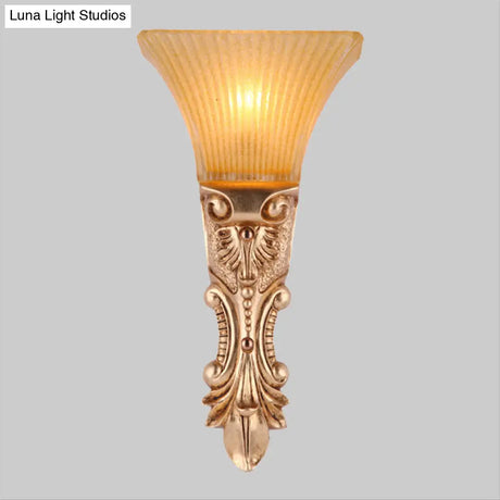 Amber Ribbed Glass Wall Sconce Single Head Antiqued Trapezoid Design In Gold