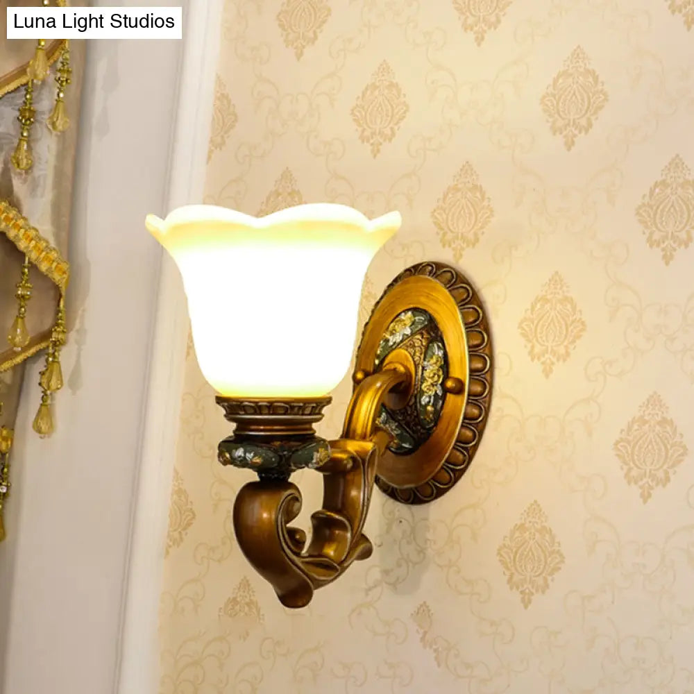 Antique Blossom Shade Wall Lamp - Crystal Sconce Light Fixture For Bedroom
