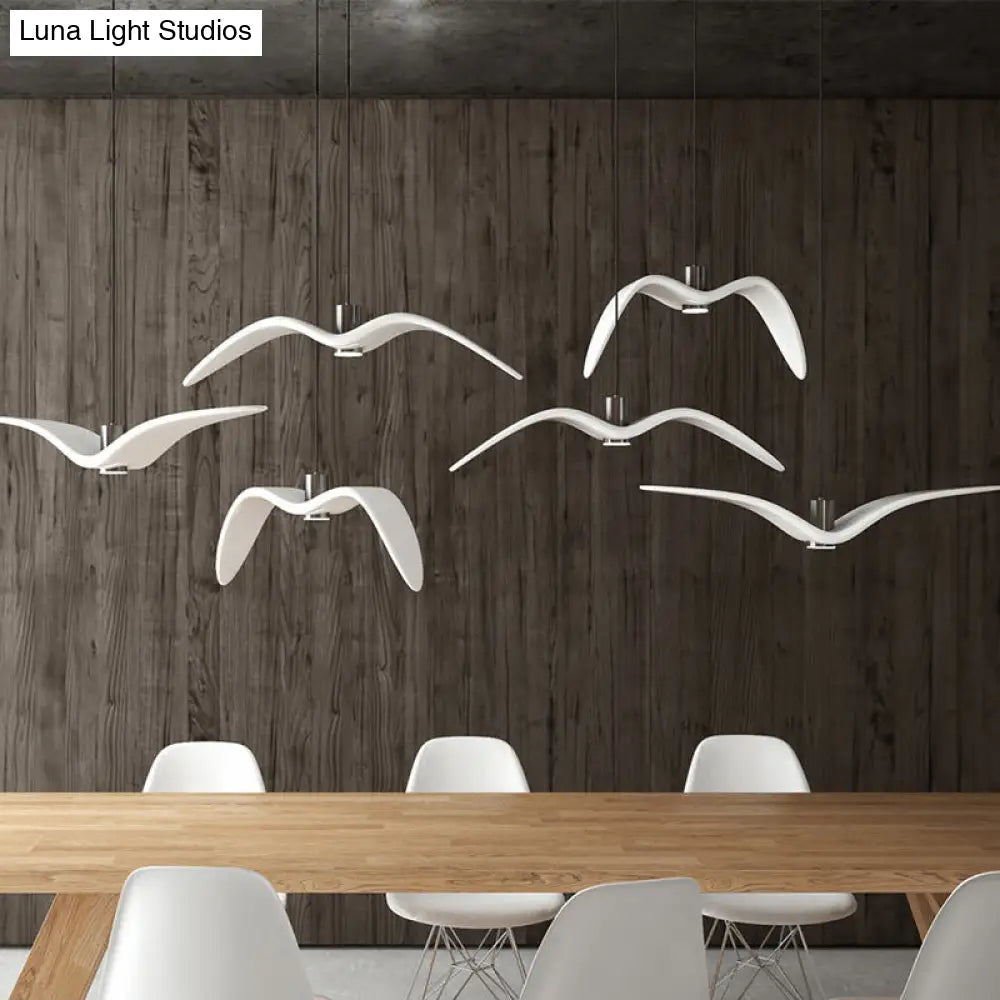 Art Deco Seagulls Hanging Lamp - White 1-Light Resin Material Drop Pendant For Dining Room Decor
