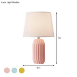 Asellus Primus - Nordic Table Lamp