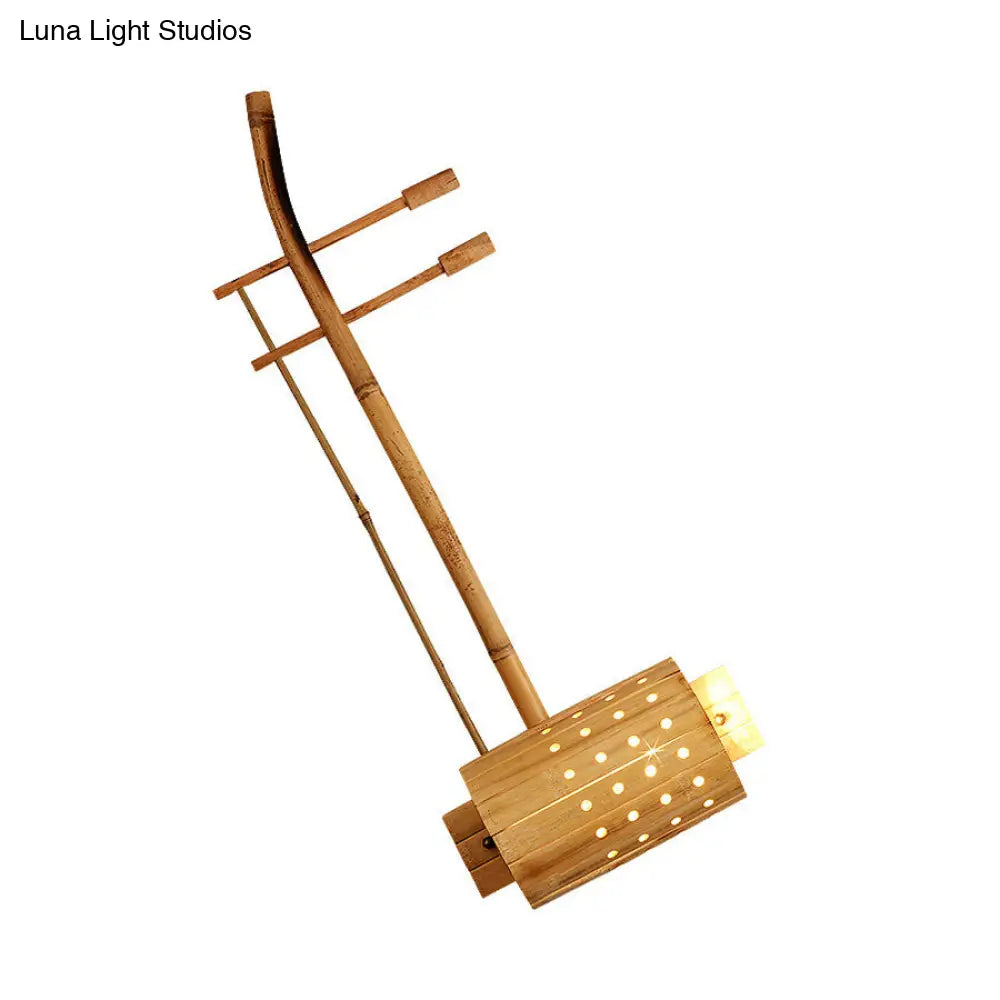 Asian Wood Wall Sconce Lamp With Bamboo Shade