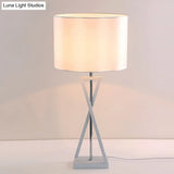 Black/White Drum Desk Lamp - Traditional Fabric 1-Light Bedroom Reading Light