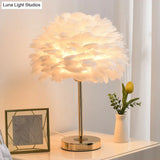 Blossom Feather Bedside Lamp - Minimalistic Natural Nightstand Light