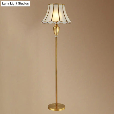 Brass Traditional Stand Up Lamp With Scalloped Glass Shade And Single Bulb Floor Lighting