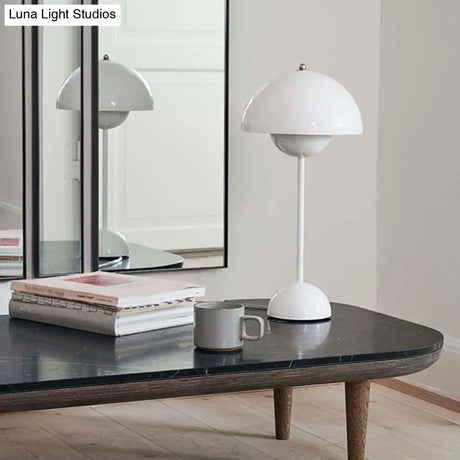Bud Shaped Metallic Table Lamp With 2 Heads - Postmodern Style Nightstand Lighting