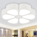Cartoon Flower Led Ceiling Light For Kindergarten White / 18’