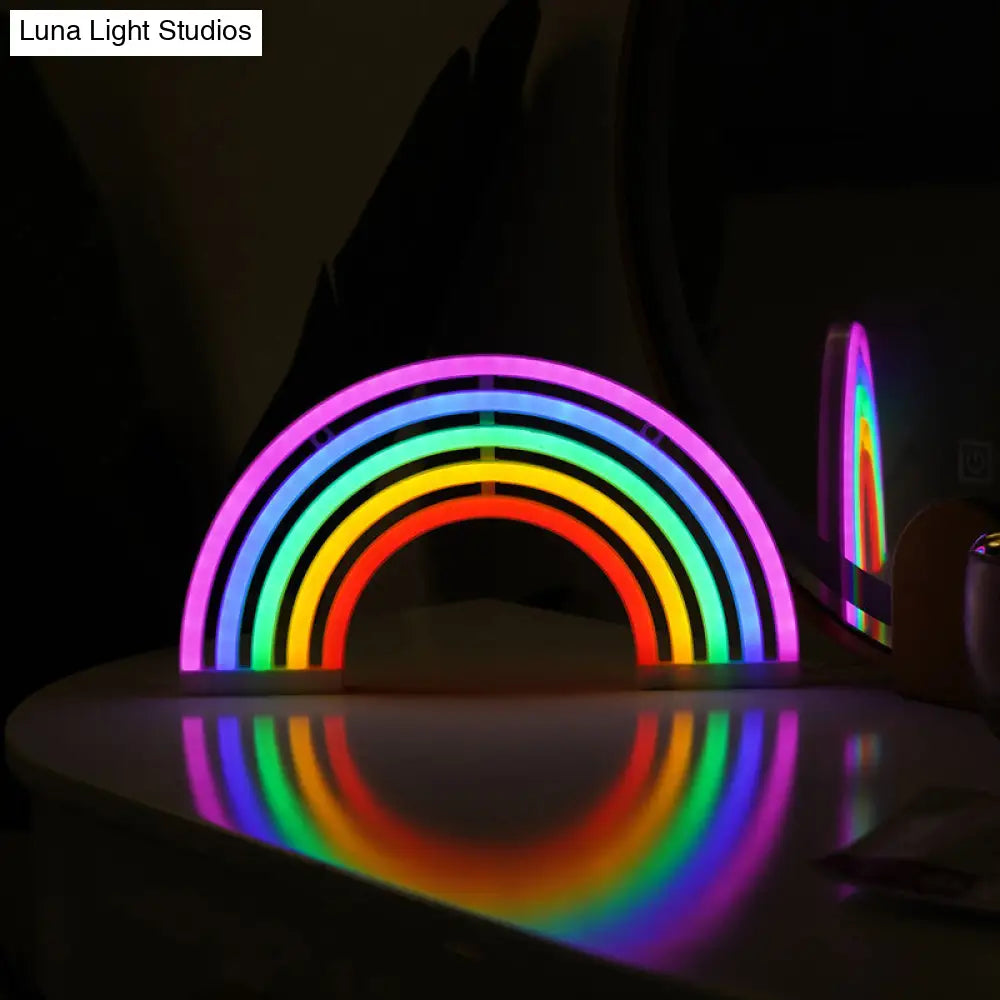 Cartoon Led Table Light: Artistic Plastic Lamp For Bedroom With Battery Power - Neon Wall Lighting