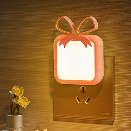 Childrens Light-Sensing Night Light - Gift-Shape Blue/Pink Plug-In Led Wall Lamp For Bedroom Pink
