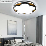 Contemporary Led Ceiling Mount Light For Kid’s Bedroom – Flat Blossom Design