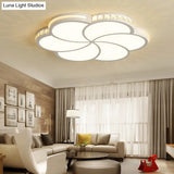 Contemporary Led Flush Ceiling Light: White Flower Design With Clear Crystal Accents For Kid’s Room