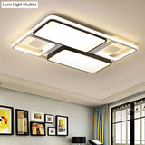 Contemporary Led Flush Mount Ceiling Light In Black/White 19.5’/45’ Wide