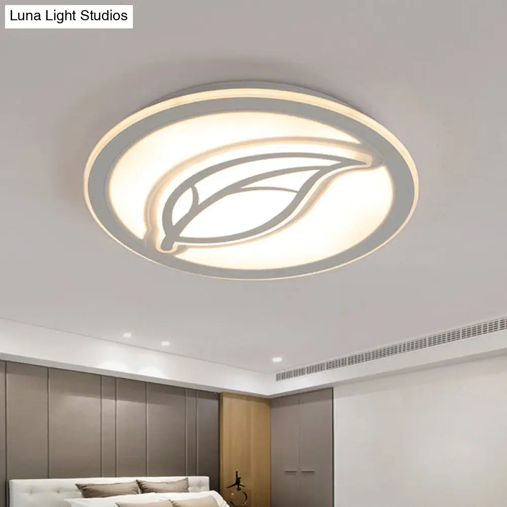 Contemporary Led Hallway Flush Mount Ceiling Light In White With Leaf Pattern - Available 3 Sizes
