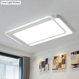 Contemporary Ultra-Thin Led Flush Mount Ceiling Light In White - Acrylic Living Room Lighting