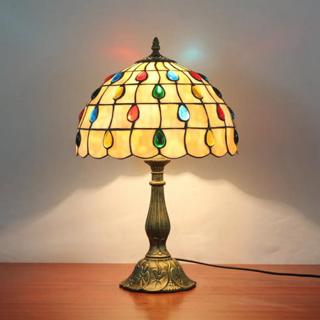 Decorative Stained Glass Dome Shade Table Lamp For Living Room - Nightstand Light Yellow