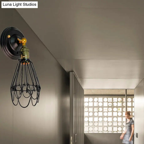 Farmhouse Style Wrought Iron Wall Sconce With Rotatable Lamp 1 Bulb Black/Bronze