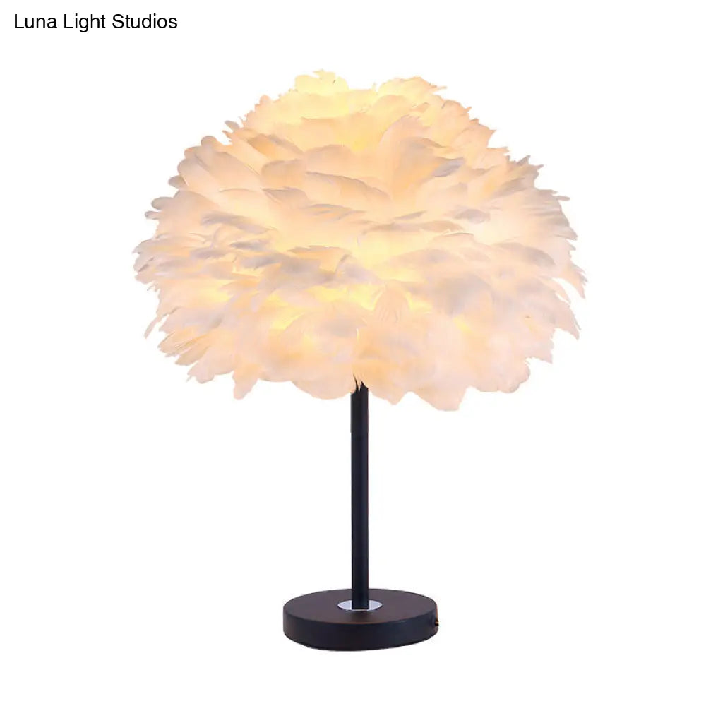 Feather Shade Table Lamp: Minimalist Flower Blossom Nightstand Light