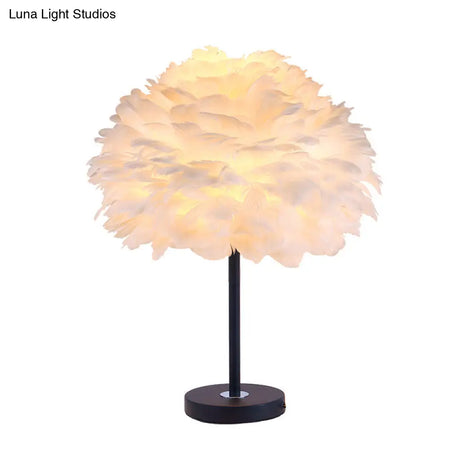 Feather Shade Table Lamp: Minimalist Flower Blossom Nightstand Light