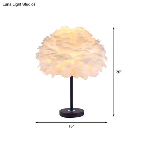 Feather Shade Table Lamp: Minimalist Flower Blossom Nightstand Light