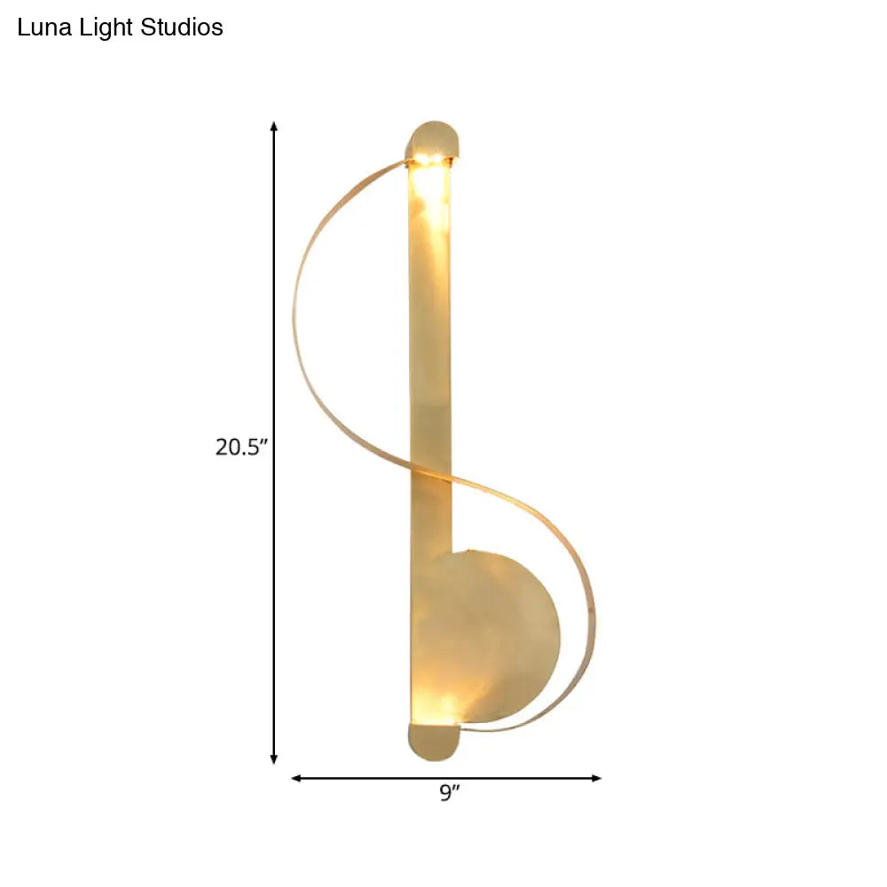 Gold Colonial Wall Mounted Lamp With Curved Metal Design For Bedroom