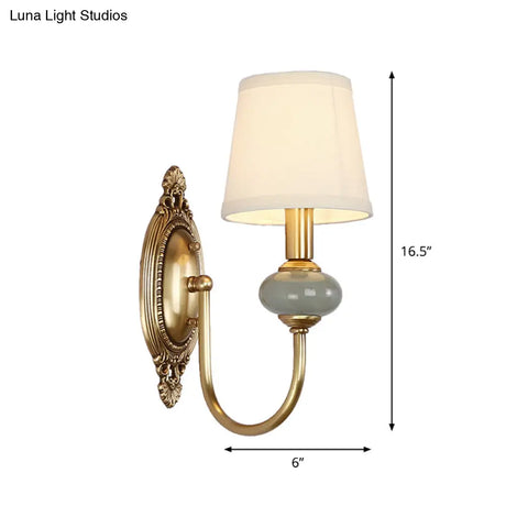 Gold Swoop Arm Wall Light With Traditional Metal Design - 1/2-Head Sconce Lamp