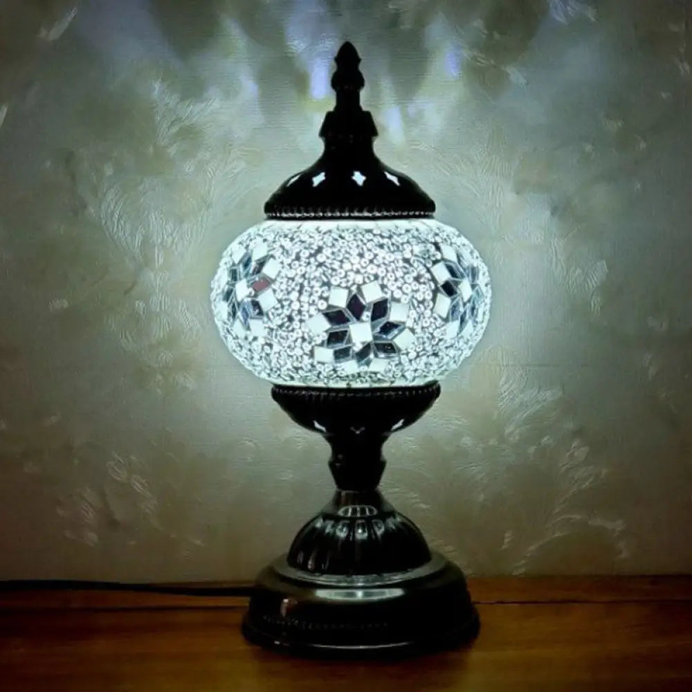 Handcrafted Turkish Stained Glass Nightstand Lamp - Elegant Single-Bulb Table Light For Restaurants