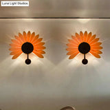 Handmade Wood Veneer Wall Sconce With Modern Stylish Design And 1 Light - Perfect For Restaurants