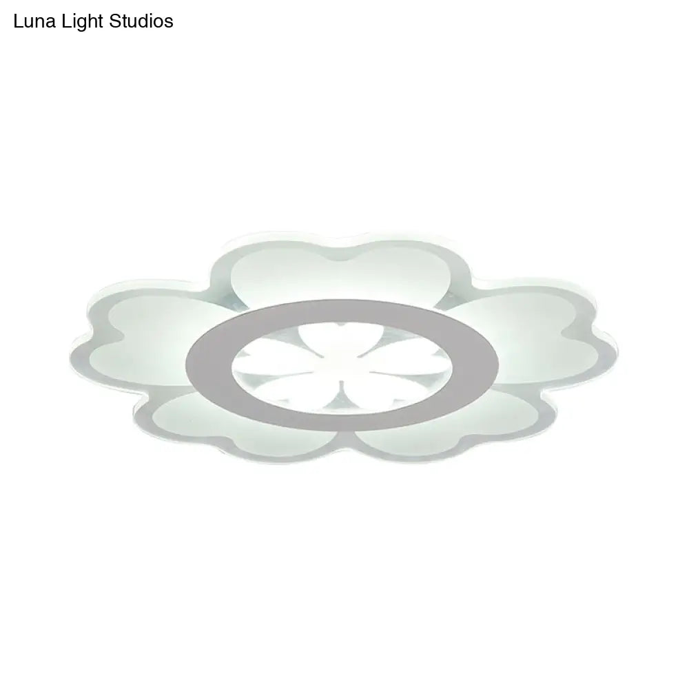 Heart - Shaped Petal Ceiling Light With Led Flush Mount For Kid’s Room