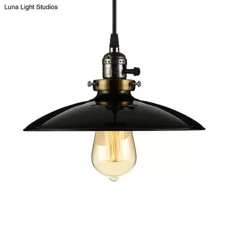 Industrial Style Saucer Metal Pendant Ceiling Light In Black/White For Living Room