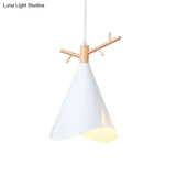 Iron Waveform-Edge Conic Ceiling Light - Nordic 1 Head Pendant (Green/Grey/White) With Wood Antler
