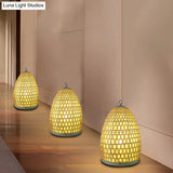 Japanese 1 Bulb Small Beige Hand-Woven Desk Lamp: Bamboo Shade