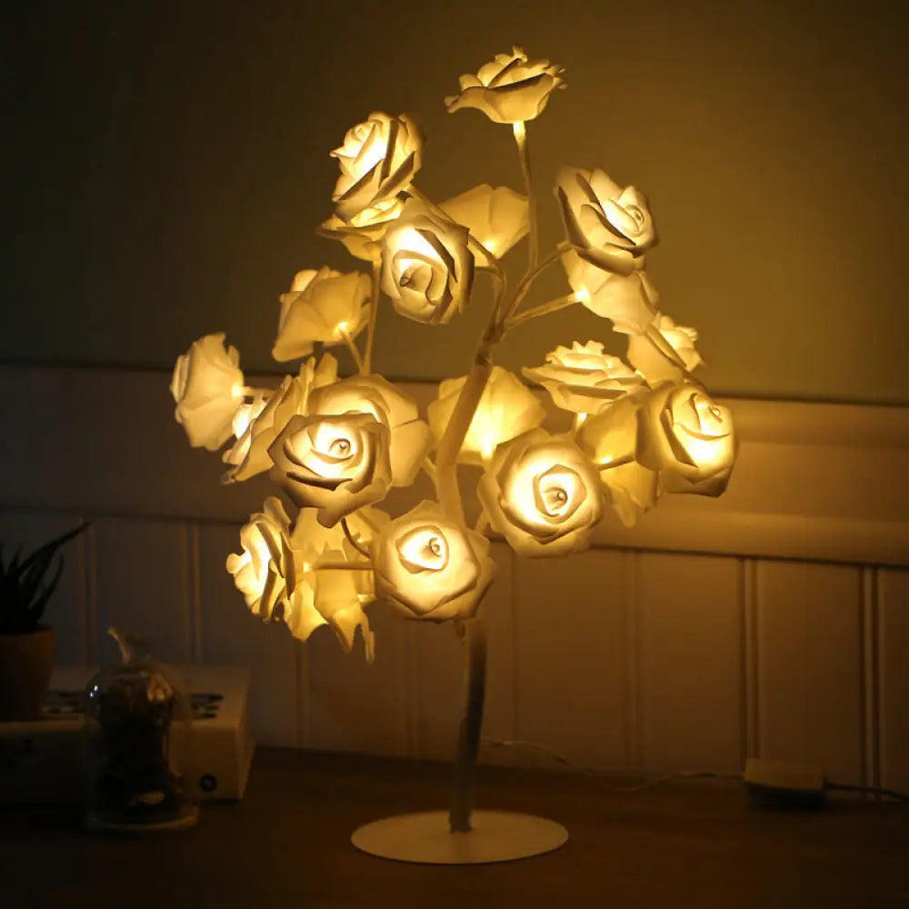 Led Tree-Shaped Bedroom Nightstand Lamp - Decorative Usb Table Lighting White / Rechargeable
