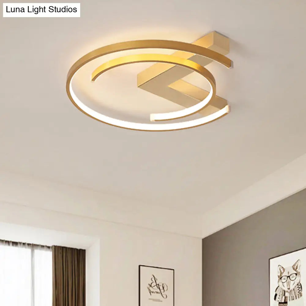 Metal Gold Flush Mount Ceiling Lamp - C-Shaped Design Led Bedroom Lighting 16’/19.5’ Wide