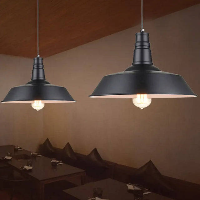 Simplicity 1-Bulb Metallic Hanging Pendant Light For Restaurants With Pot Cover Design