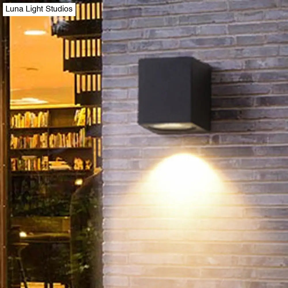 Minimalist Aluminum Wall Sconce With Led Flush Mount For Corridors - Black Small/Large Sizes