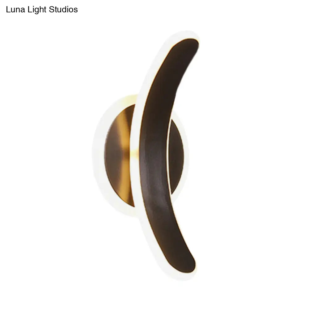 Minimalist Black Bend Led Wall Sconce - Acrylic Mounted Lamp In White/Warm Light