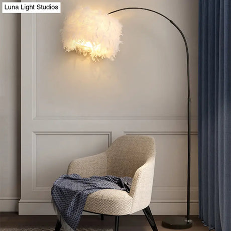 Minimalist Black/White Drum Floor Lamp With Feathered 1 Head Curved/Straight Pole